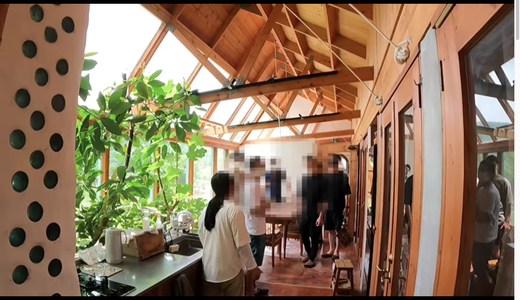 年中21度をキープするアースシップを真夏に見学→結論、ZEHの方がいい。